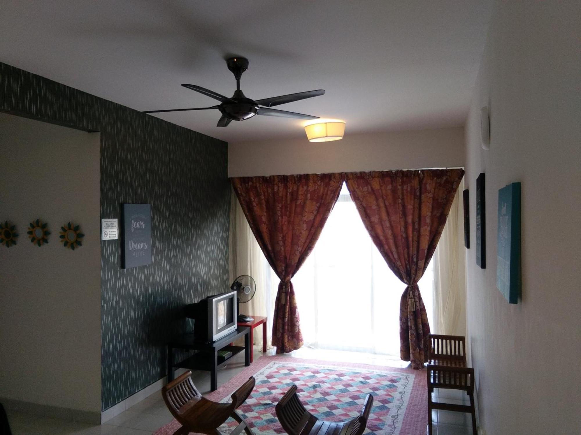 Homestay D 11 Putrajaya Netflix Wifi Buitenkant foto