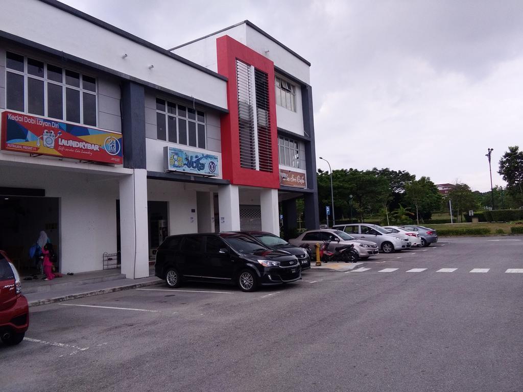 Homestay D 11 Putrajaya Netflix Wifi Buitenkant foto