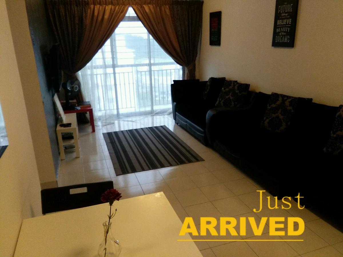 Homestay D 11 Putrajaya Netflix Wifi Buitenkant foto