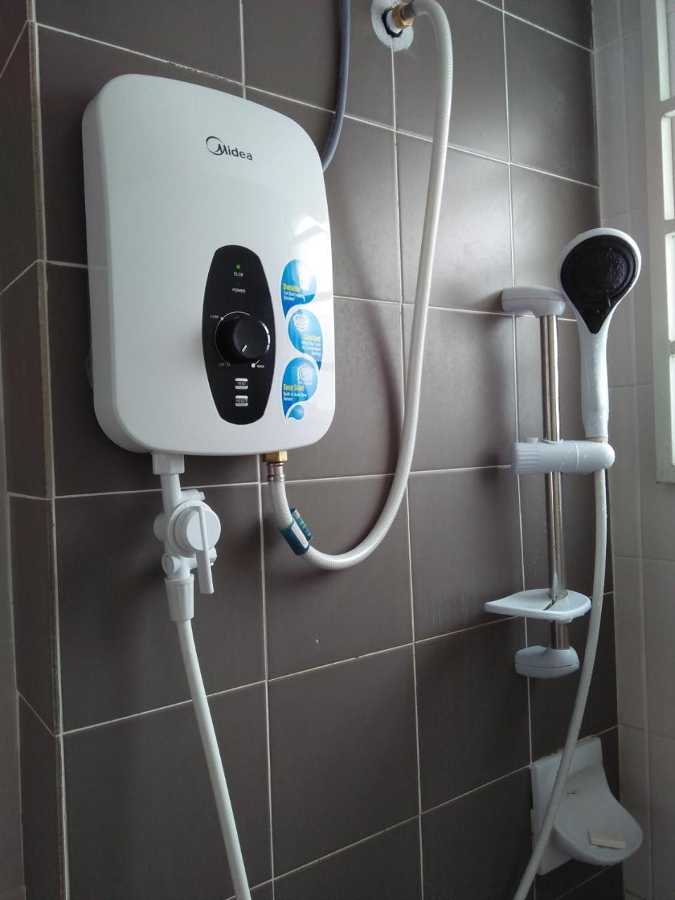 Homestay D 11 Putrajaya Netflix Wifi Buitenkant foto